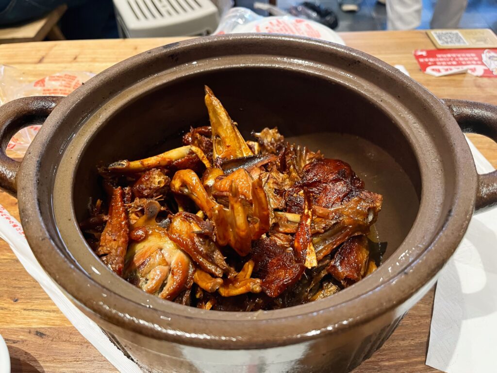 斯丹姜母鸭泉州菜で食べた土鍋入りの姜母鸭